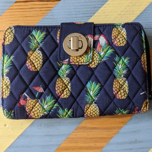 Vera Bradley Handbags - Vera Bradley Turn Key Wallet